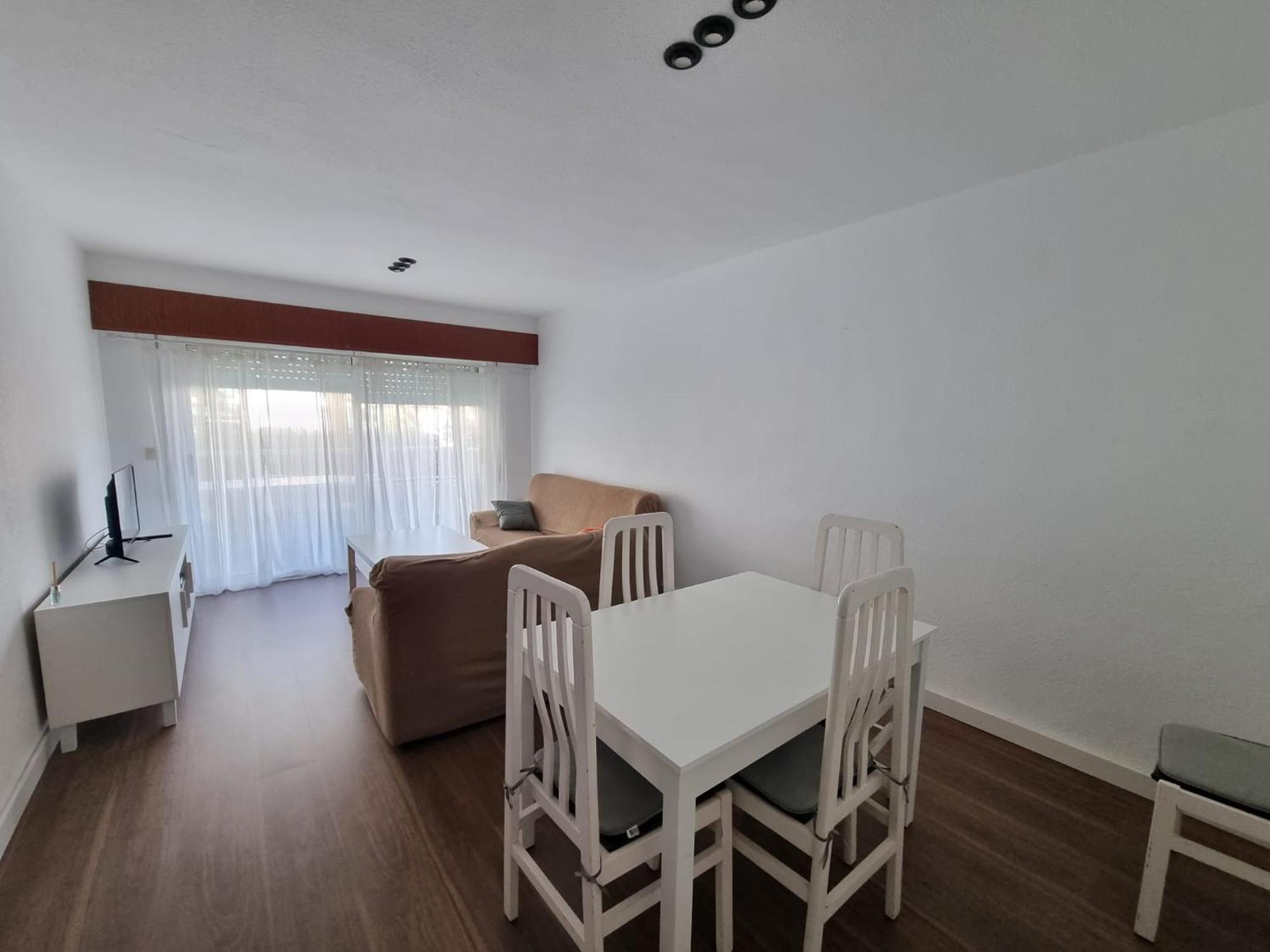 Apartamento En Alquiler Parque 8, Playa De Gandia Екстериор снимка